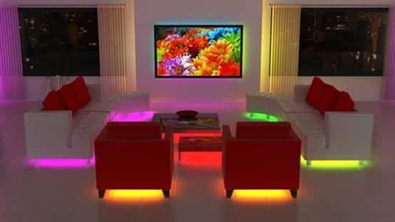 Un salón con luces led y una tv que dice 'luces led